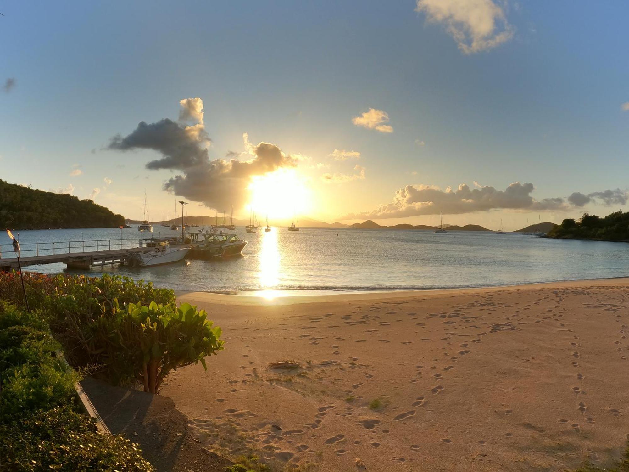 Fantastic Penthouse At Sunset Serenade Suites Cruz Bay Luaran gambar